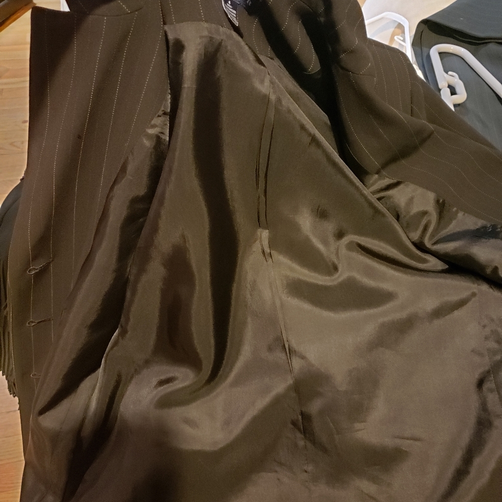 Ann Taylor 2 piece Suit - Picture 8 of 9